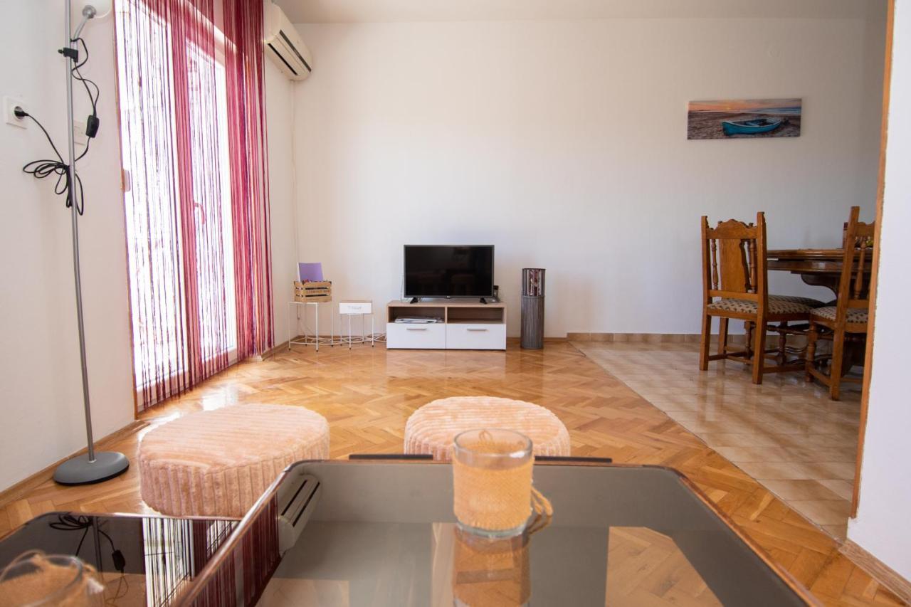 Apartmani Ivana 2 Kaštela Eksteriør bilde