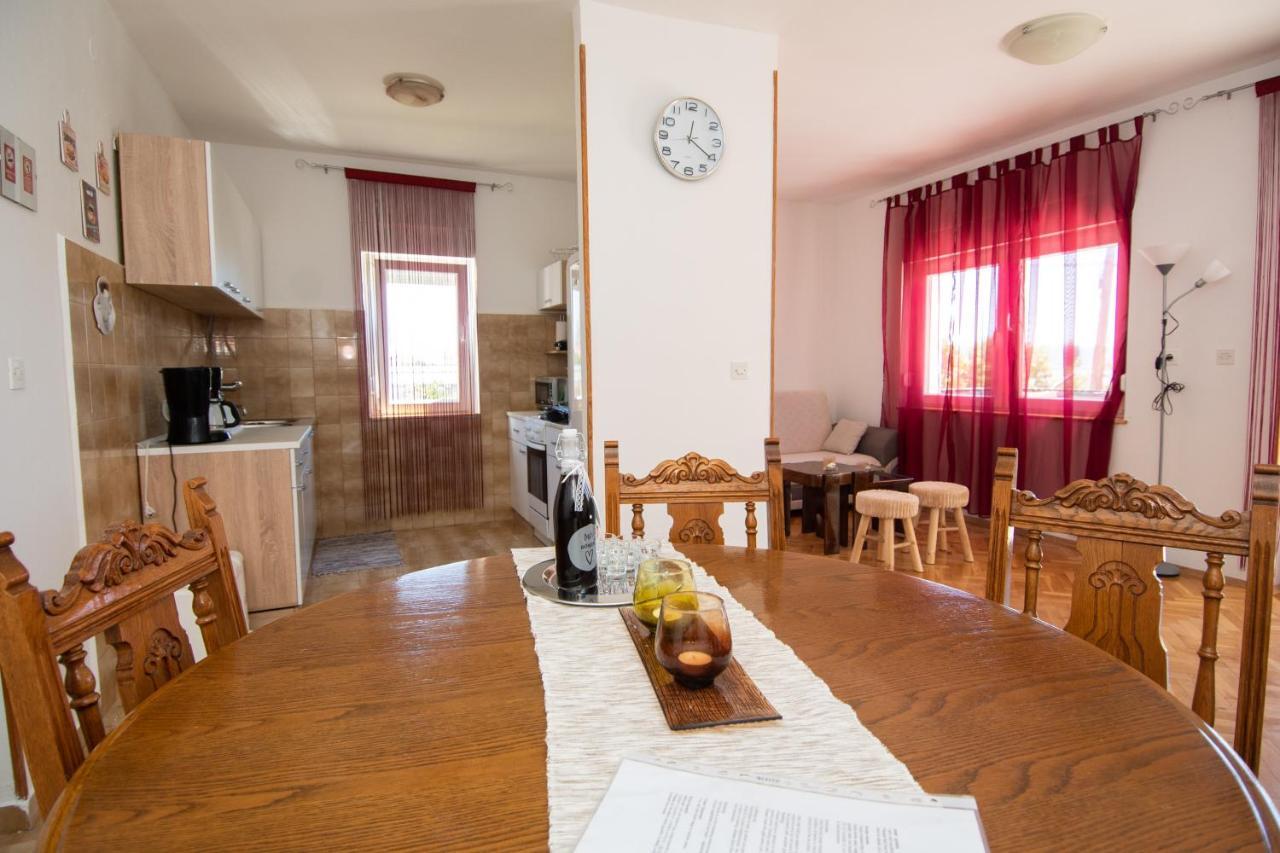 Apartmani Ivana 2 Kaštela Eksteriør bilde