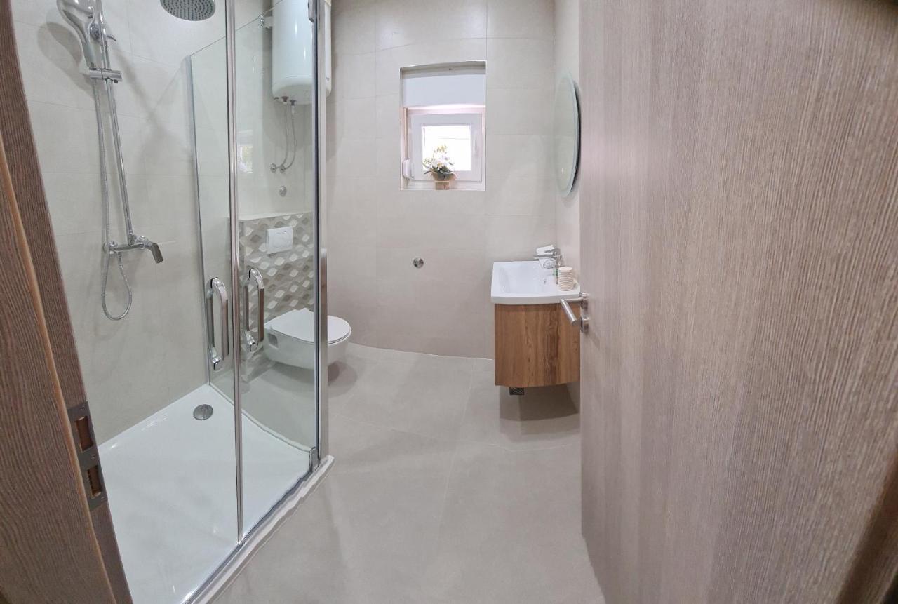 Apartmani Ivana 2 Kaštela Eksteriør bilde